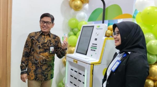 Di Tengah Isu Stok Emas Menipis, Pegadaian Luncurkan ATM Emas di Surabaya