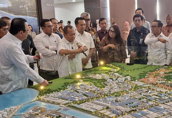 Menperin Sarmuji Dorong Serapan Tenaga Kerja Lokal di Kawasan Industri JIIPE Gresik