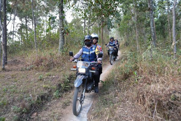 Karhutla Landa Lereng Gunung Lawu: Kapolda Jateng Turun Tangan, Ratusan Personel Gabungan Dikerahkan