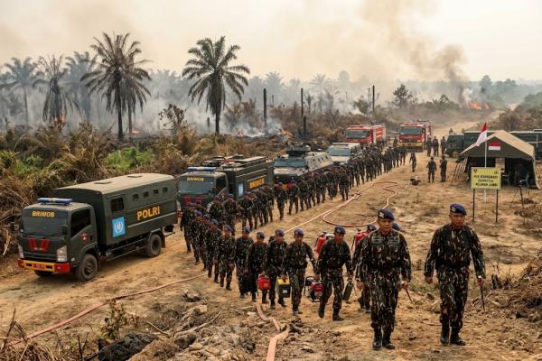 Atasi Karhutla di Sumsel, Polri Kirim Penebalan 200 Personel Brimob dari Berbagai Daerah