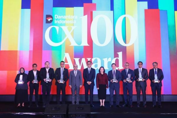 PLN Sabet Sector Champion CX100 Award 2026, Perkuat Layanan Pelanggan Berbasis Digital