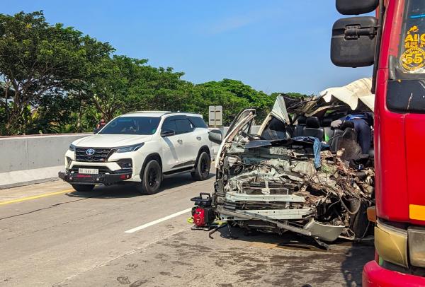 Kecelakaan Maut di Tol Madiun, 4 Suporter Bola Tewas