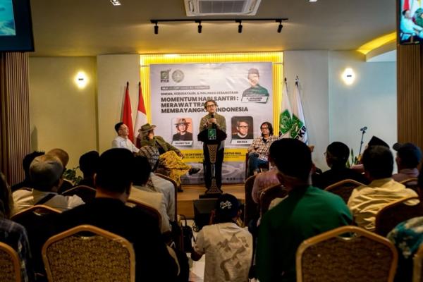 Bukan Cuma Mengaji, Santri Ternyata Punya Jejak Besar di Perfilman Nasional