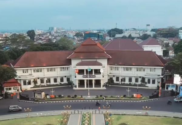Prakiraan Cuaca Kota Malang Hari Ini 18 Oktober 2026, Suhu Tembus 32 Derajat Celsius