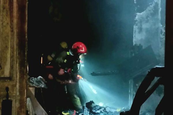 Rumah Pimpinan DPRD Bojonegoro Terbakar, Kerugian Ditaksir Rp135 Juta, Ini Penyebabnya