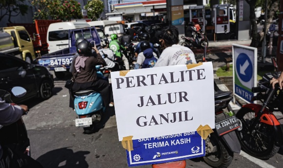 Ganjil Genap Pertalite Mulai Berlaku di Bali, Antrean SPBU Berangsur Longgar