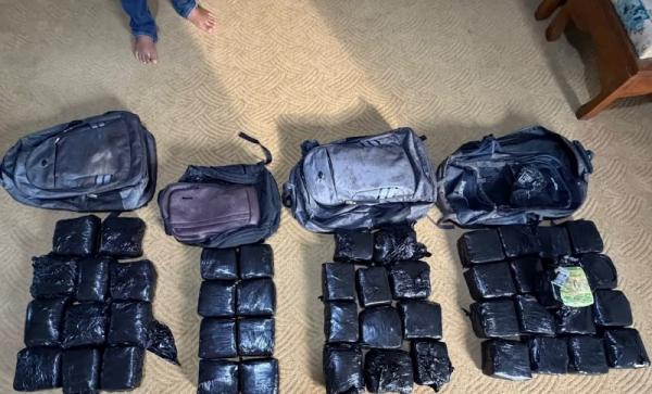 Sikat Jaringan Narkoba, Polda Riau Gagalkan Penyelundupan 47 Kg Sabu