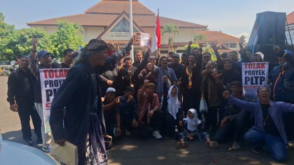 Massa Tolak Geothermal Ungaran Datangi DPRD, Surat Aspirasi Meluncur ke Presiden Prabowo