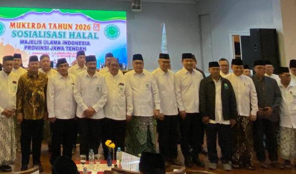 Hendrar Prihadi Dilantik Jadi Ketua LPEU MUI Jawa Tengah