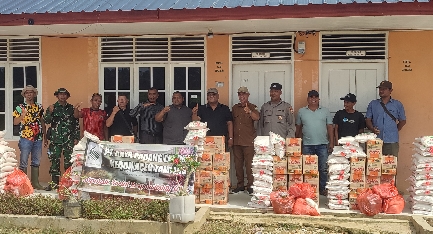 Banjir Terjang Aceh Tamiang, Warga di 9 Desa Terima Bantuan Sembako