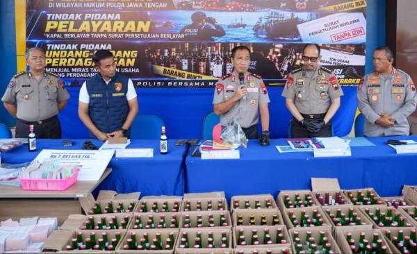 Peredaran 2.604 Botol Miras Ilegal di Karimunjawa, Kapal Pengangkut Diduga Berlayar Tanpa Izin Resmi