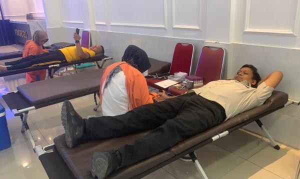 Sumbangsih Kemanusiaan, Polres Ponorogo Gelar Aksi Donor Darah Sambut HUT Humas Polri