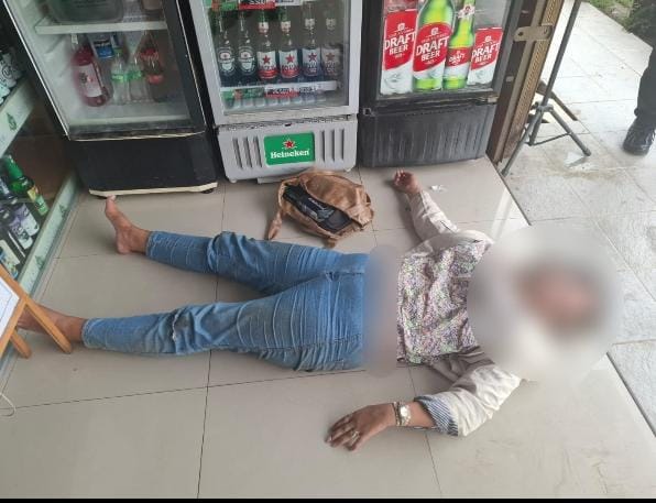 WNA Irlandia Ditemukan Pingsan di Teras Toko Miras Batam, Polisi: Diduga Mabuk