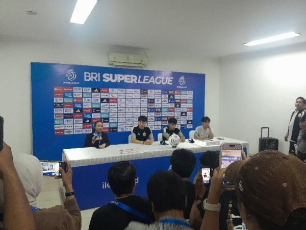 Persija Gulung Arema 5-1 di Stadion Patriot Bekasi