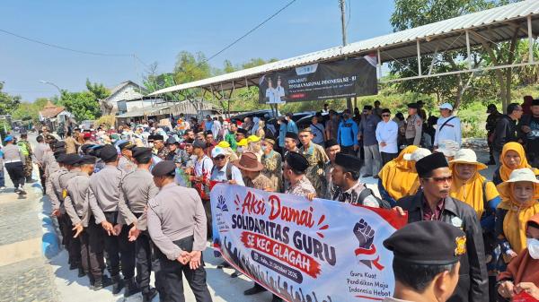 Ratusan Guru di Lamongan Turun ke Jalan, Desak Kasus Penganiayaan Kepala Madrasah Diusut Tuntas