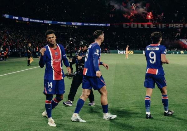 Liga Champions : PSG Hajar Barcelona 4-2, Liverpool Comeback Dramatis Lawan Villarreal 