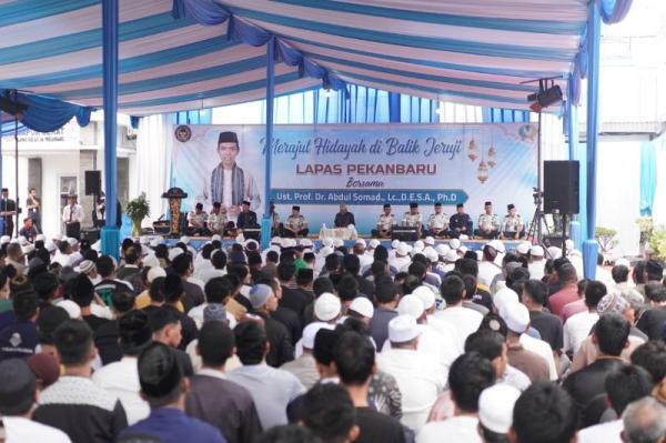 Dikelilingi 1900 Napi, Ustadz Abdul Somad : Jangan Pernah Merasa Terasing
