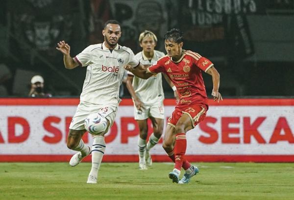 Arema FC Babak Belur di Kandang Persija, Singo Edan Dihajar 1-5