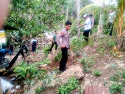 Breaking News! Polisi Gerebek Rumah di Tahaja-Haja Mamuju, Sejumlah Benda Diduga Narkoba Ditemukan
