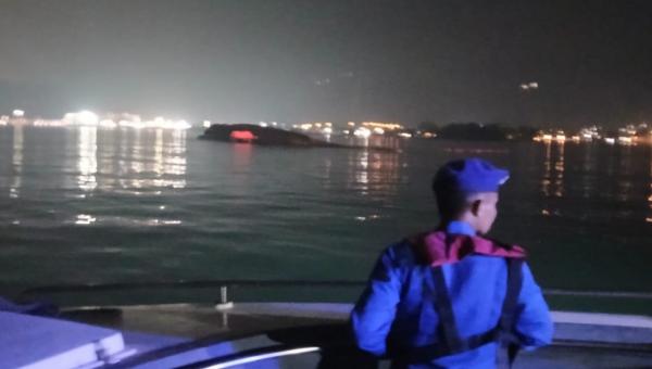 Pasca Kebakaran, KMP Batu Mandi Dilaporkan Terbalik di Perairan Merak