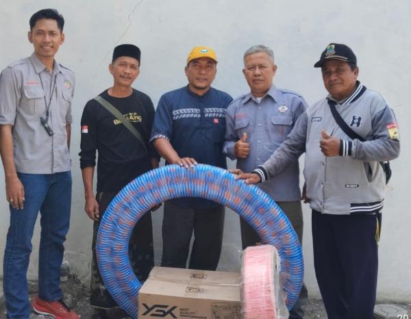 Enam Kelompok Tani di Sindangbarang Cianjur Terima Bantuan Pompa Air