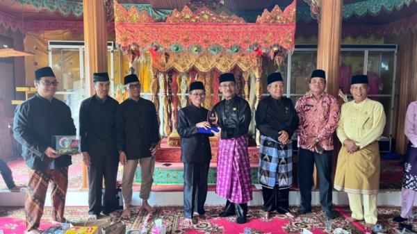 Bukittinggi Siapkan Perda Adat Kurai, Tokoh Adat Studi Banding ke Jambi