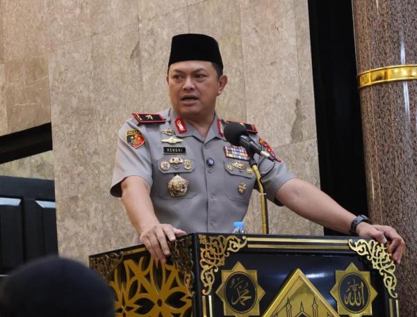 Duduk Bersama di Waktu Subuh, Cara Hangat Kapolda PBD Rangkul Warga Sorong