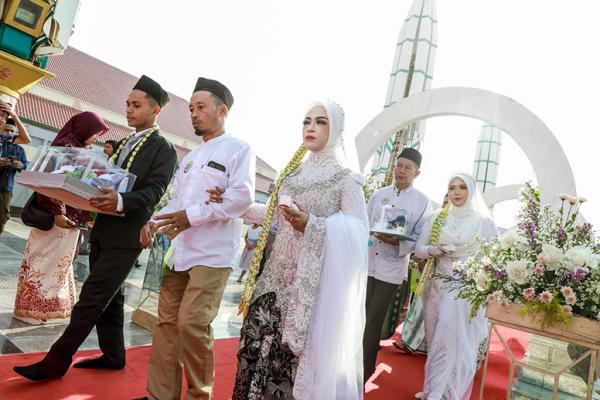 Mantu Santri di Jateng: 62 Pasangan Pengantin Bawa Pulang Modal Usaha hingga Paket Honeymoon