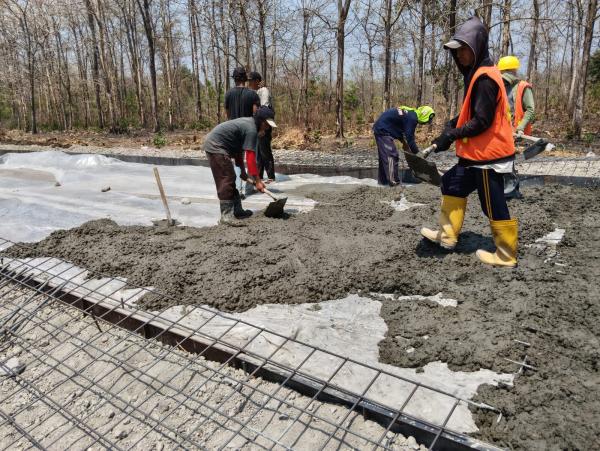 Warga Tuding Proyek Cor Jalan di Madiun yang Ditemukan Retak Dikerjakan Asal-Asalan