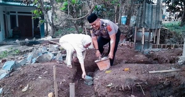 Bertepatan Hari Santri Nasional, Ibu Bhayangkari Serahkan Bantuan Fasilitas di Ponpes