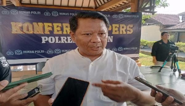 Polres Sragen Tindak Apotek Diduga Jual Obat Keras Tanpa Resep, Remaja Jadi Perhatian