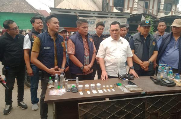 Gerebek Lokasi Narkoba di Palembang, Tim Gabungan Ringkus 7 Pengguna dan Sita Sabu 1,56 gram
