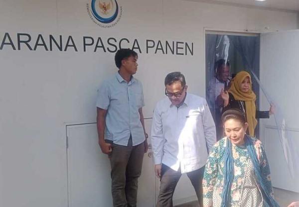 Tingkatkan Ekonomi Masyarakat, Kementerian Kelautan dan Perikanan Guyur Bantuan Sarana Perikanan
