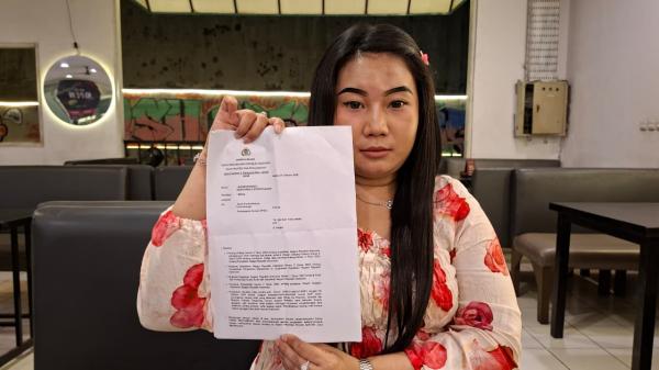 Keluarga Korban Pembunuhan Bos Jamu di Tangerang Laporkan Oknum Polisi ke Propam Terkait Barbuk HP