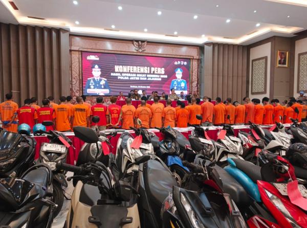 Operasi Sikat Semeru 2026, Polda Jatim Amankan 1.212 Tersangka dalam 12 Hari