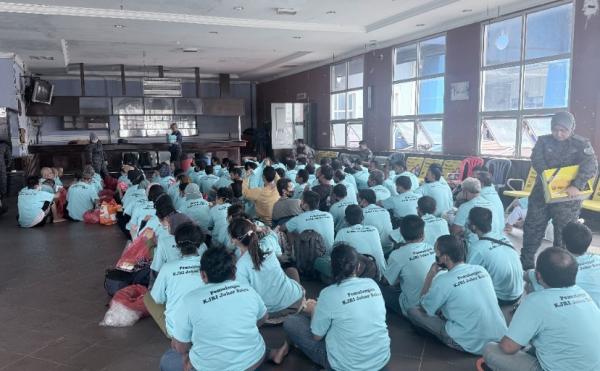 Malaysia Deportasi 150 WNI Bermasalah ke Batam, Ini Daerah Asalnya