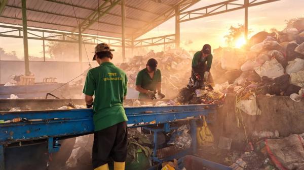 TPST Mitra Brayan Resik Pekalongan Ubah Sampah Jadi Sumber Ekonomi