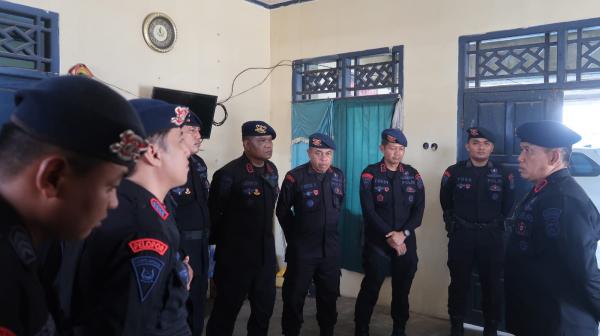 Danyon B Pelopor Kompol Robi Turun Langsung, Perintahkan Patroli Brimob Cegah Kriminalitas