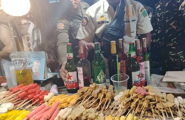 Razia Pekat di Sidoarjo, Miras Disita, Tiga Kafe Karaoke Disegel
