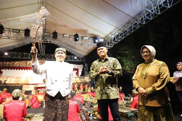 Hari Jadi ke-78 DPRD Purworejo, Pasar Apresiasi Jadi Ruang Promosi UMKM dan Pelestarian BudayaHari J