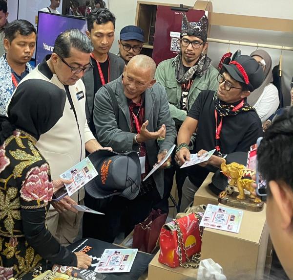 Karrasi19 Asal Karawang Tembus Pasar Nigeria, Olah Limbah Industri Jadi Produk Kreatif