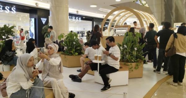 Nongkrong Ala Gen Z Makin Minimalis, Gerai Kopi di Surabaya Tawarkan Konsep Duduk Tak Biasa