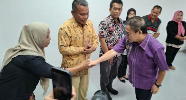 Terganjal Desil, Mimpi Anak Buruh dan Pengemudi Ojol untuk Kuliah Nyaris Kandas