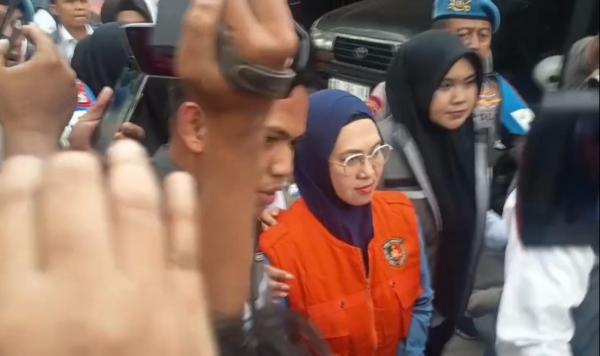 BREAKING NEWS: Mantan Bupati Gowa Husniah Talenrang Resmi Ditahan Polda Sulsel