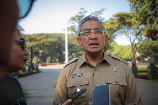 Duka di Pasar Caringin, Farhan Minta Aparat Kewilayahan Lebih Perhatikan Wilayahnya