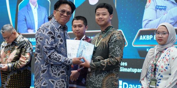 Era Digital, Generasi Muda Tak Cukup Hanya Bisa Membaca