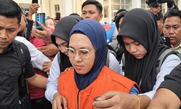 Breaking News: Diperiksa Berjam-jam di Polda Sulsel, Eks Bupati Gowa Husniah Talenrang Ditahan