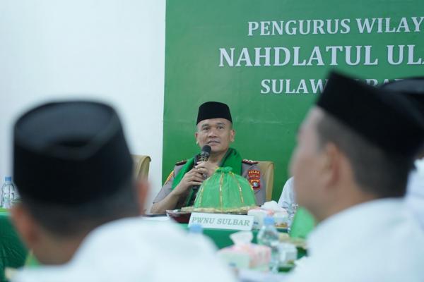 Kapolda Sulbar Sambangi PWNU, Bahas Narkoba hingga Peluang Santri Masuk Polri