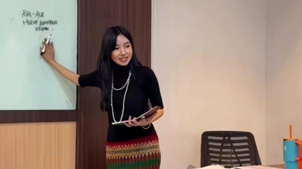Inilah Cindy, Dosen Hukum Asal Medan Curi Perhatian Warganet