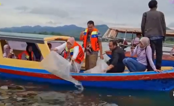 Antisipasi Permintaan Jelang Tahun Baru, Dispernakan KBB Targetkan Produksi Ikan Naik di Akhir Tahun